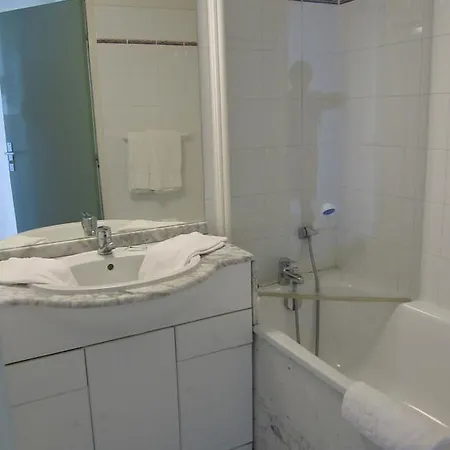 아파트호텔 & Golf Ilbarritz 4*