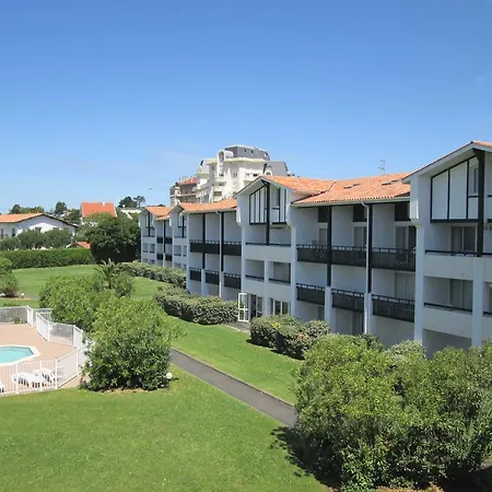 Ξενοδοχείο με διαμερίσματα & Golf Ilbarritz Bidart