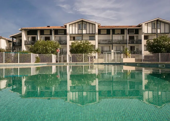 & Golf Ilbarritz Aparthotel 4*